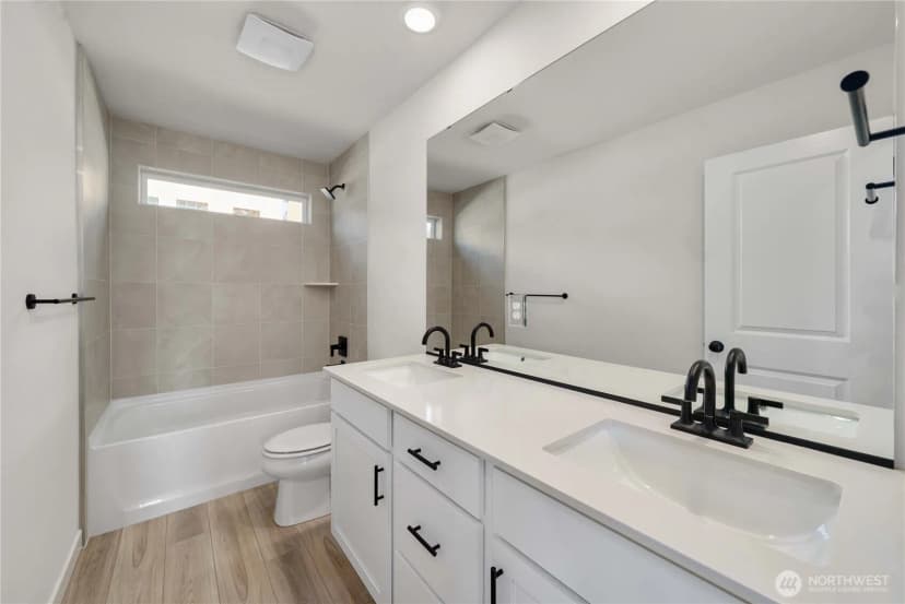 Property photo for 17542 Ne Midnight Sun Loop, Poulsbo photo 25