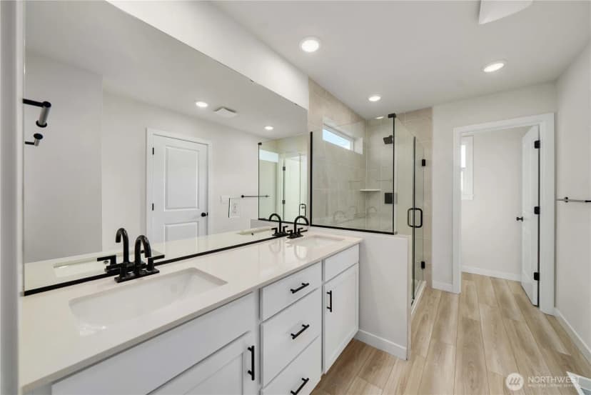 Property photo for 17542 Ne Midnight Sun Loop, Poulsbo photo 18