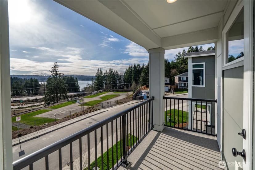 Property photo for 17542 Ne Midnight Sun Loop, Poulsbo photo 4