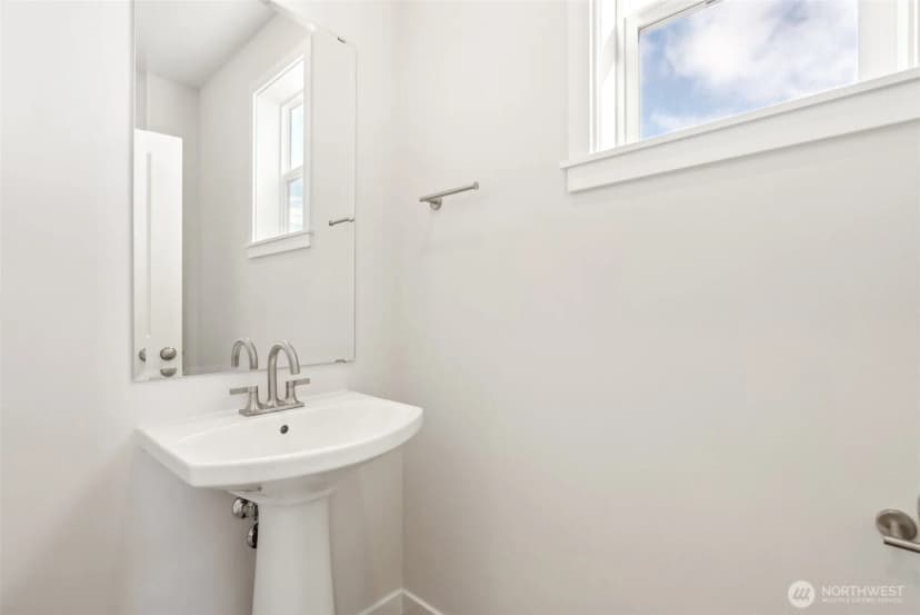 Property photo for 2092 Ne Norseman Way, Poulsbo photo 16