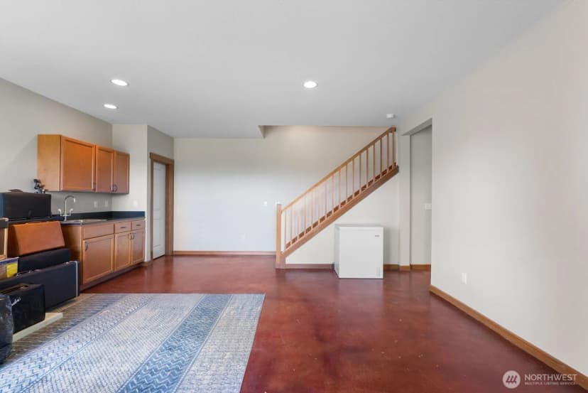 Property photo for 5675 E Hillcrest Drive, Port Orchard photo 36