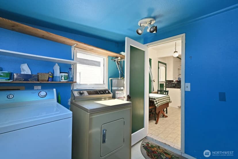 Property photo for 327 Ne 90th Street, Seattle photo 13