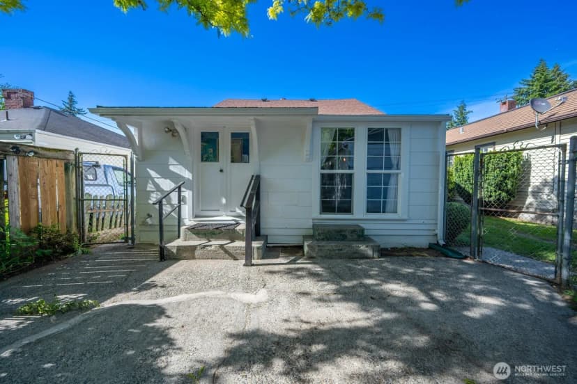 Property photo for 327 Ne 90th Street, Seattle photo 19