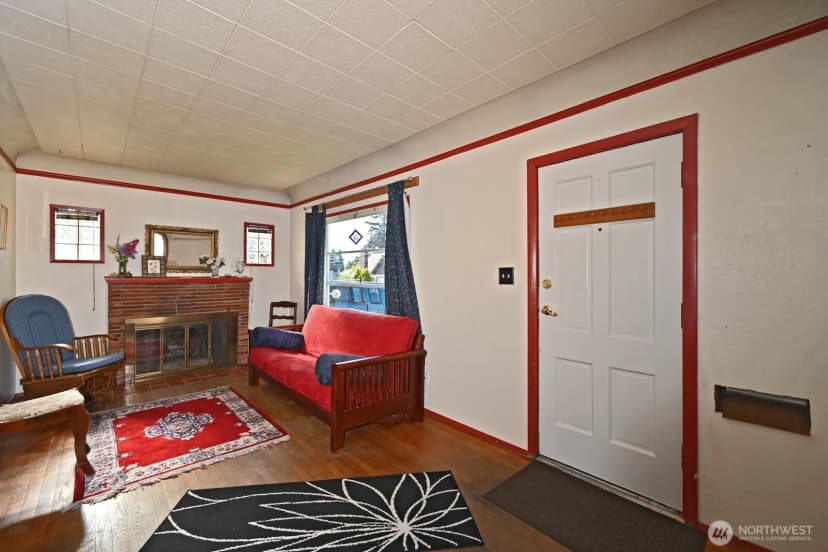 Property photo for 327 Ne 90th Street, Seattle photo 6