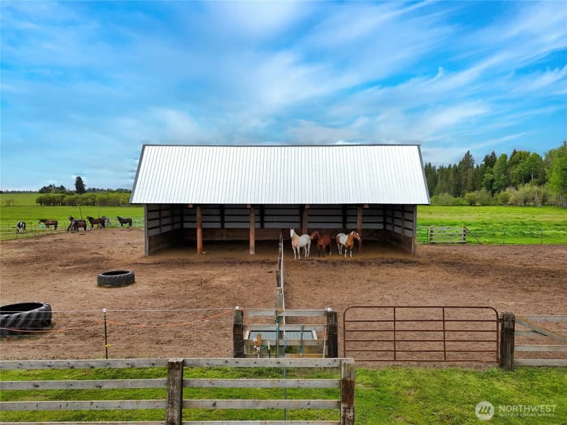 Property photo for 4988 Wallbridge Road, Deer Park photo 16