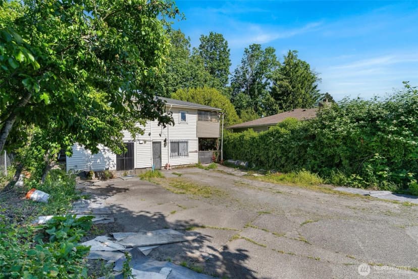 Property photo for 7919 37th Avenue S, Seattle photo 7