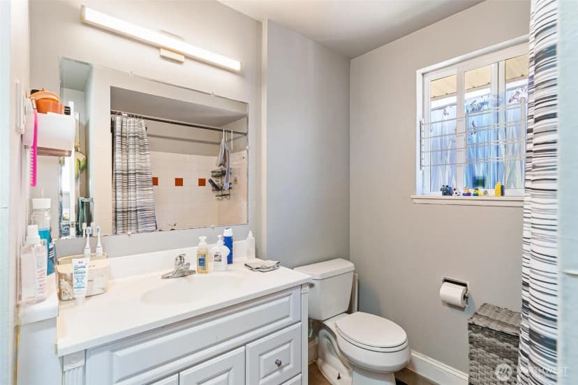 Property photo for 7919 37th Avenue S, Seattle photo 18