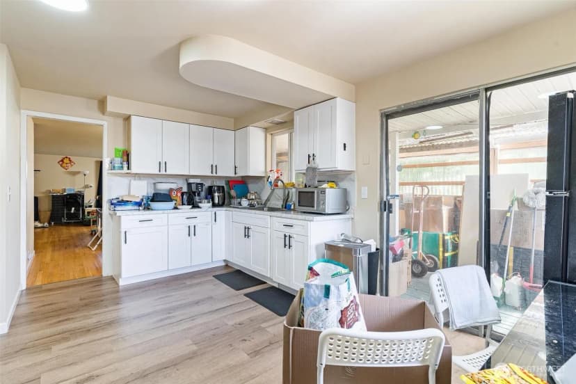 Property photo for 7919 37th Avenue S, Seattle photo 14