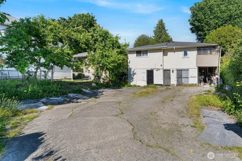 Property photo for 7919 37th Avenue S, Seattle photo 6