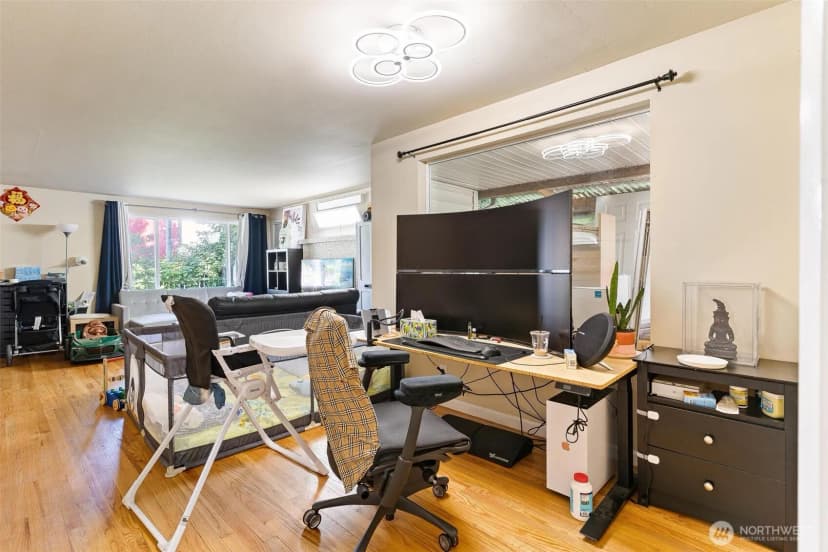 Property photo for 7919 37th Avenue S, Seattle photo 12