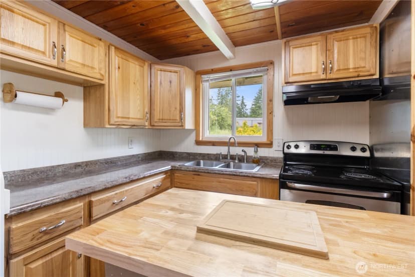 Property photo for 70 E Park Drive, Shelton photo 7