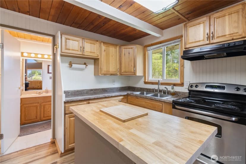Property photo for 70 E Park Drive, Shelton photo 10