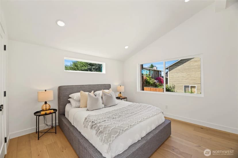 Property photo for 8103 18th Avenue Sw, Seattle photo 11