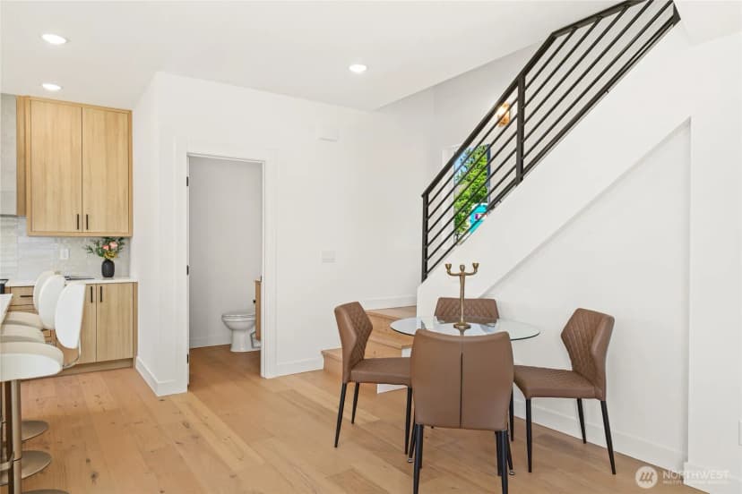 Property photo for 8103 18th Avenue Sw, Seattle photo 10