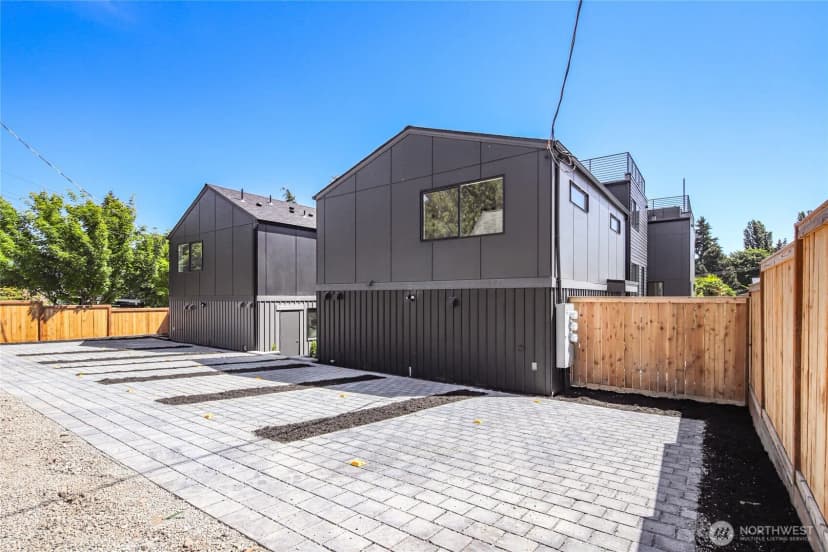 Property photo for 8103 18th Avenue Sw, Seattle photo 3