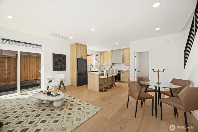 Property photo for 8103 18th Avenue Sw, Seattle photo 4