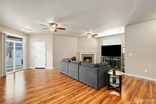 Property photo for 7609 Columbia Way Ne, Lacey photo 5