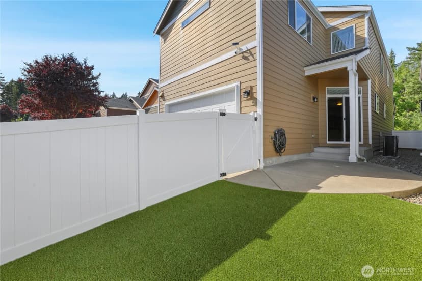 Property photo for 7609 Columbia Way Ne, Lacey photo 26