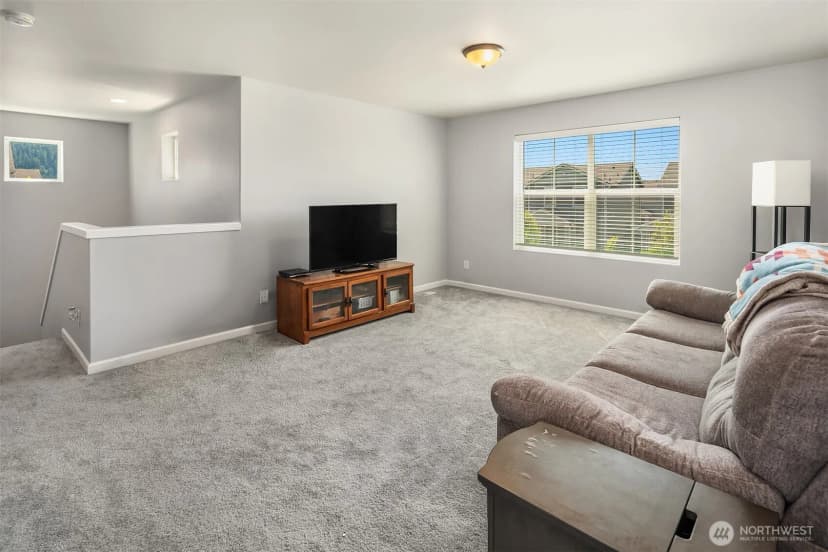 Property photo for 363 Franks Lane N, Enumclaw photo 11