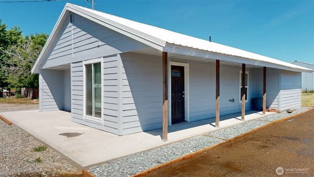 Property photo for 40 Utke Lane, Omak