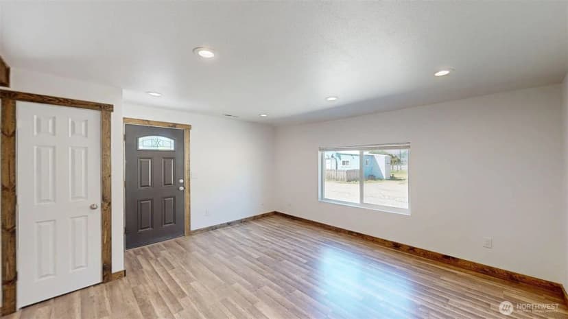 Property photo for 40 Utke Lane, Omak photo 11