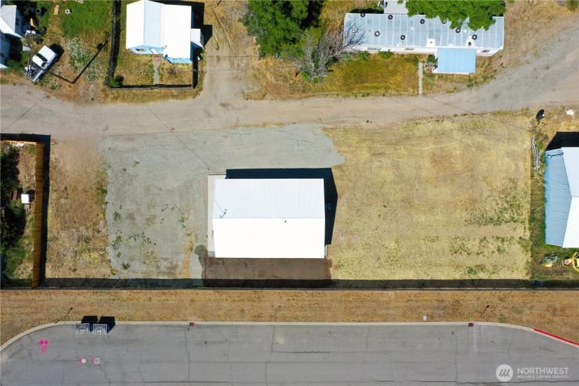 Property photo for 40 Utke Lane, Omak photo 39