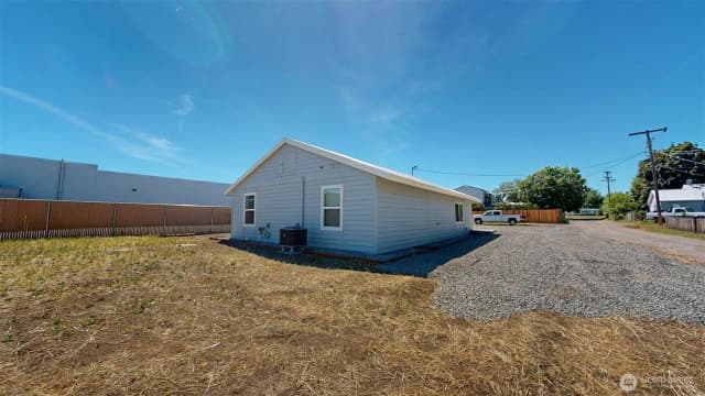 Property photo for 40 Utke Lane, Omak photo 5