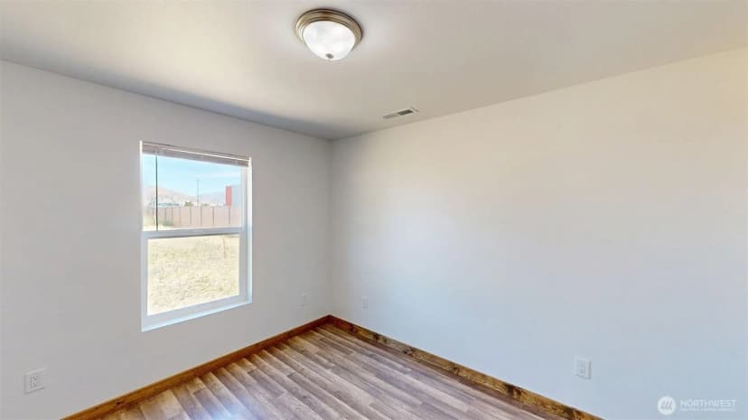 Property photo for 40 Utke Lane, Omak photo 26