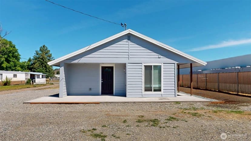 Property photo for 40 Utke Lane, Omak photo 2