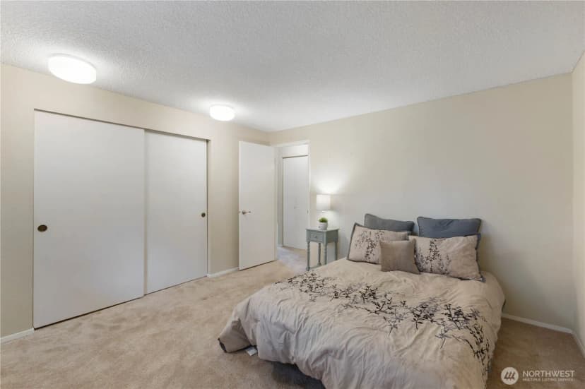 Property photo for 24727 12th Avenue S, Des Moines photo 19
