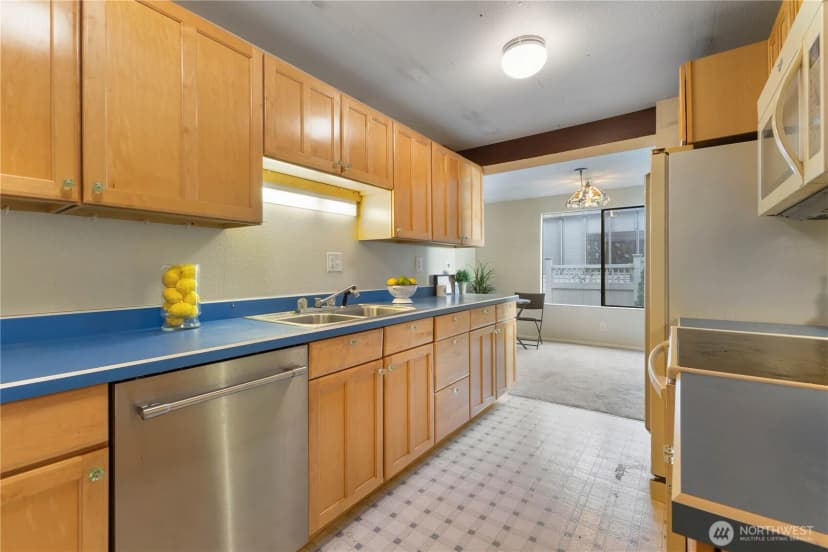 Property photo for 24727 12th Avenue S, Des Moines photo 14