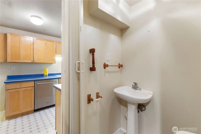 Property photo for 24727 12th Avenue S, Des Moines photo 16