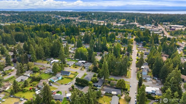 Property photo for 6301 223rd Place Sw, Mountlake Terrace photo 3