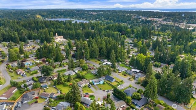 Property photo for 6301 223rd Place Sw, Mountlake Terrace photo 5