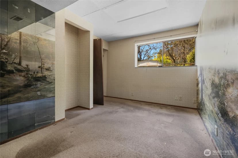 Property photo for 7407 25th Avenue Ne, Seattle photo 12