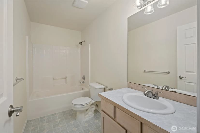 Property photo for 10129 224th Ave Ne, Redmond photo 18