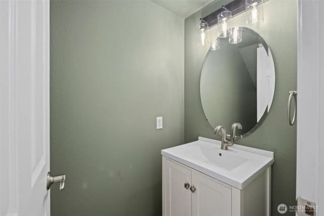 Property photo for 10129 224th Ave Ne, Redmond photo 4