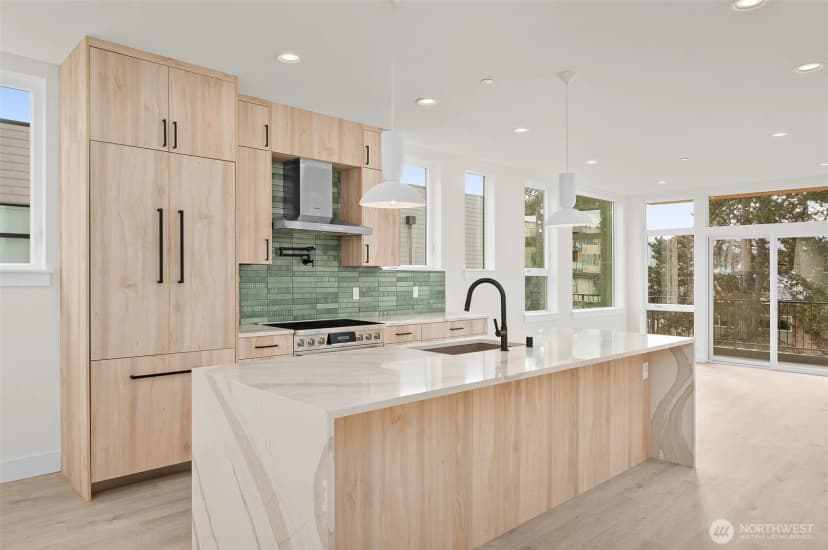 Property photo for 564 Lee Street, Seattle photo 5