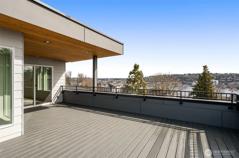 Property photo for 564 Lee Street, Seattle photo 29