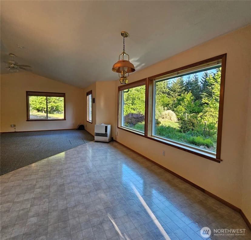 Property photo for 118 Foxglove Lane, Morton photo 21