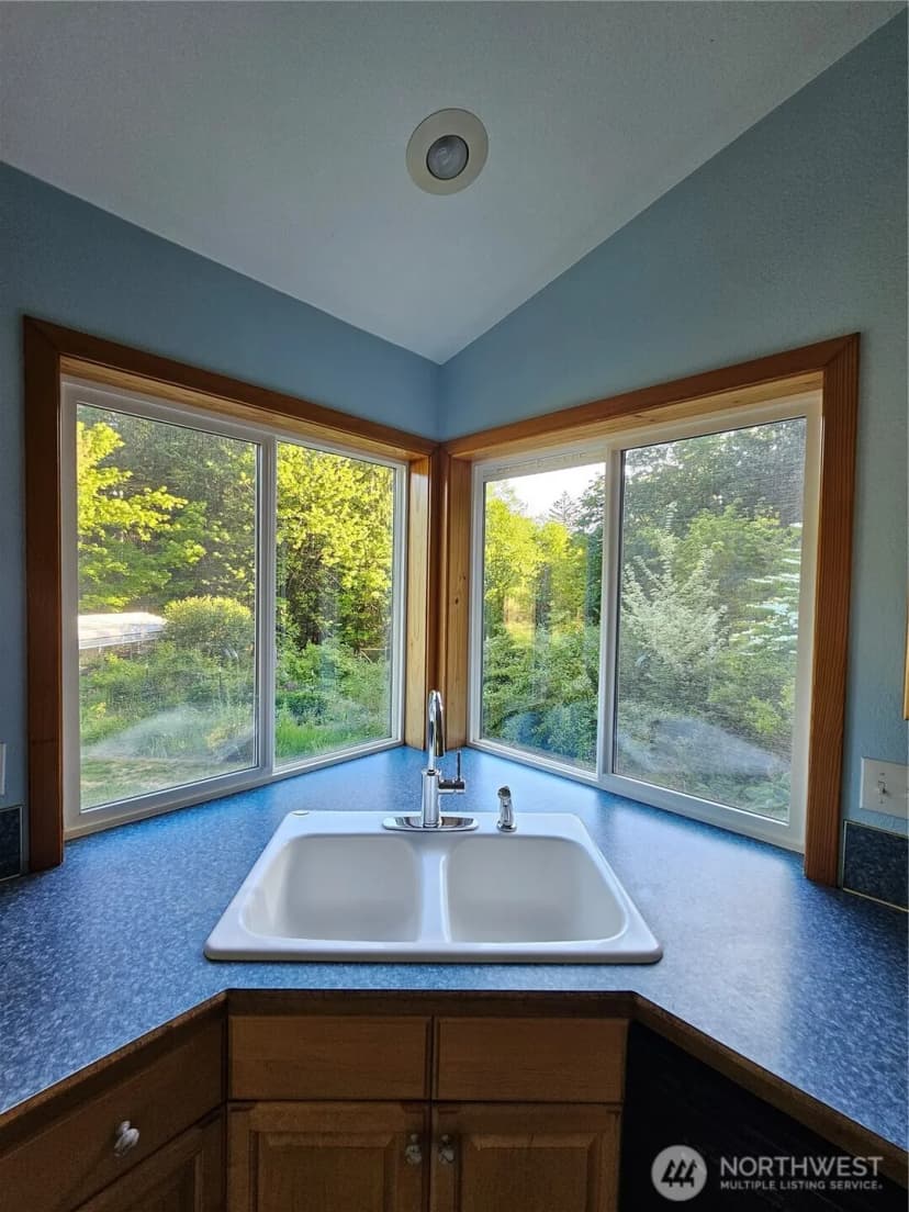 Property photo for 118 Foxglove Lane, Morton photo 25