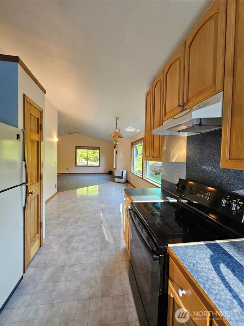 Property photo for 118 Foxglove Lane, Morton photo 20