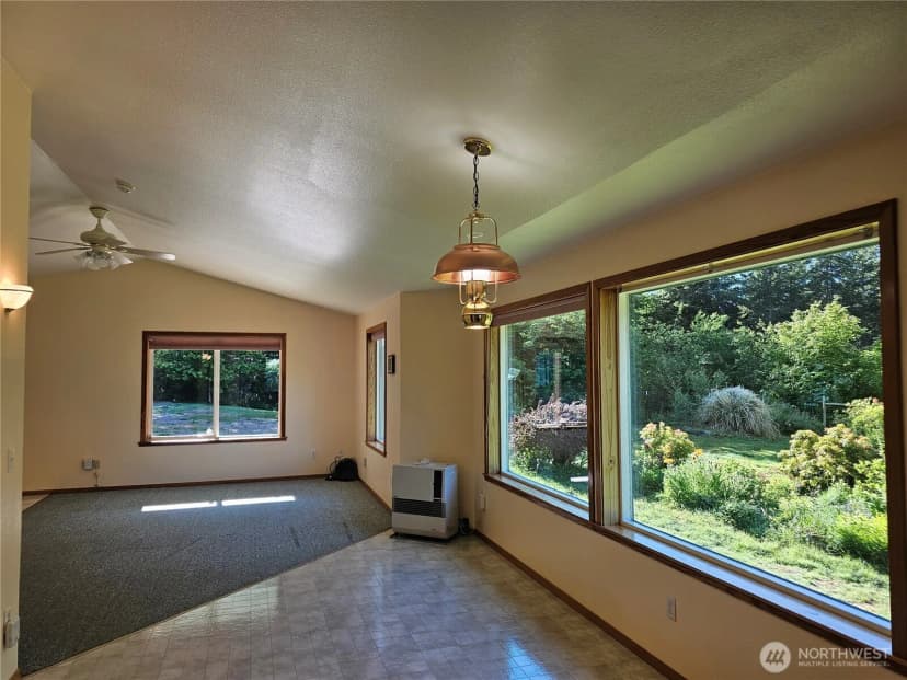 Property photo for 118 Foxglove Lane, Morton photo 16