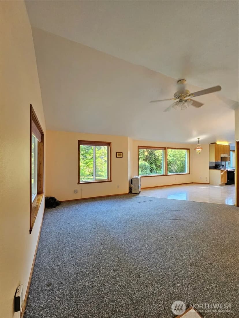 Property photo for 118 Foxglove Lane, Morton photo 18