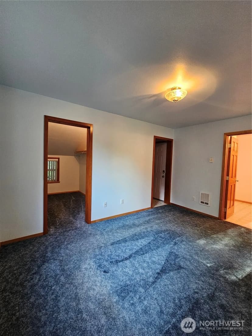 Property photo for 118 Foxglove Lane, Morton photo 26