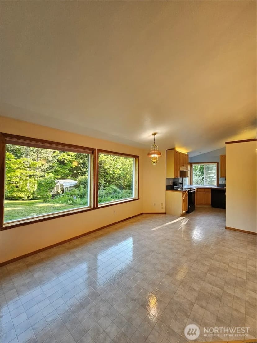 Property photo for 118 Foxglove Lane, Morton photo 19