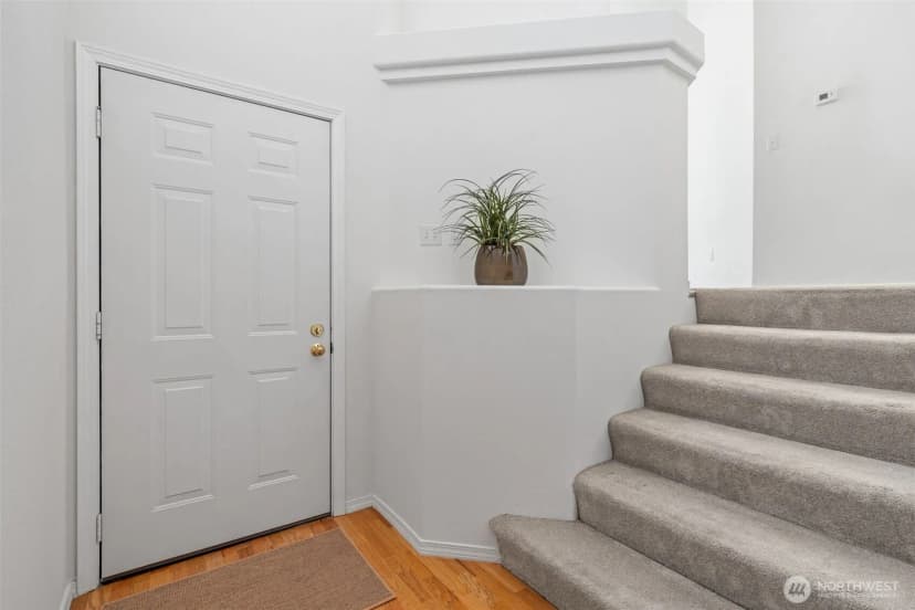 Property photo for 16703 Graystone Drive, Lynnwood photo 4