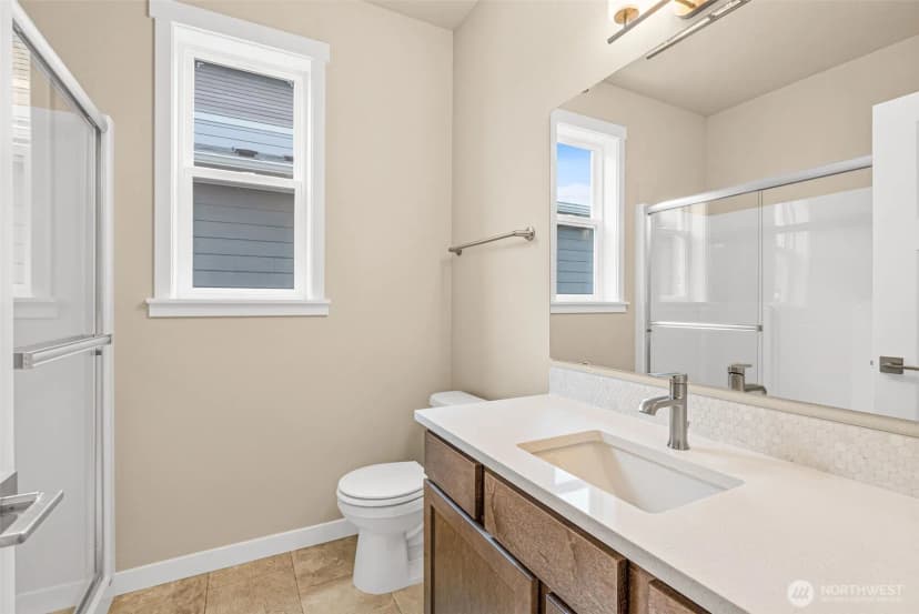 Property photo for 9641 7th Avenue Se, Lacey photo 4