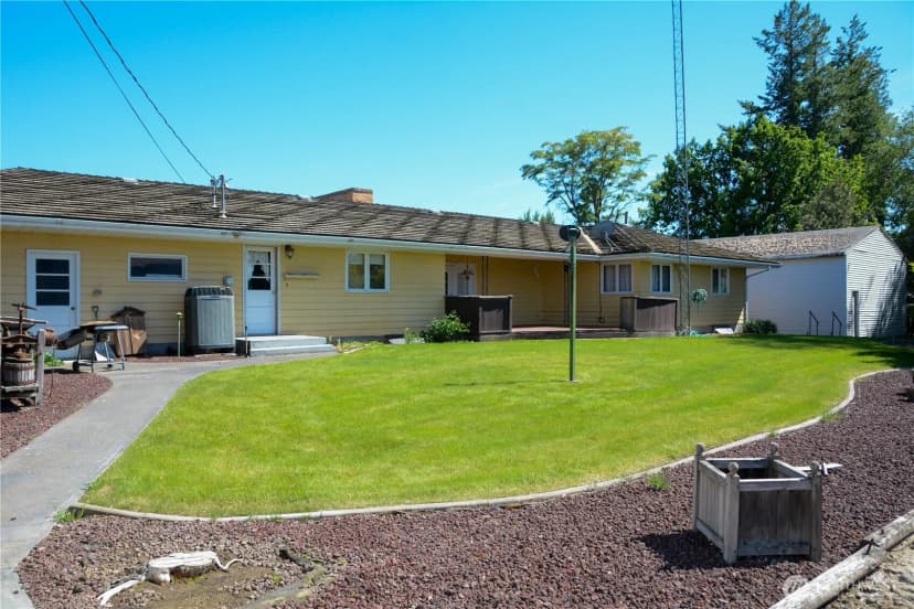 Property photo for 408 W 8th Avenue, Ritzville photo 24