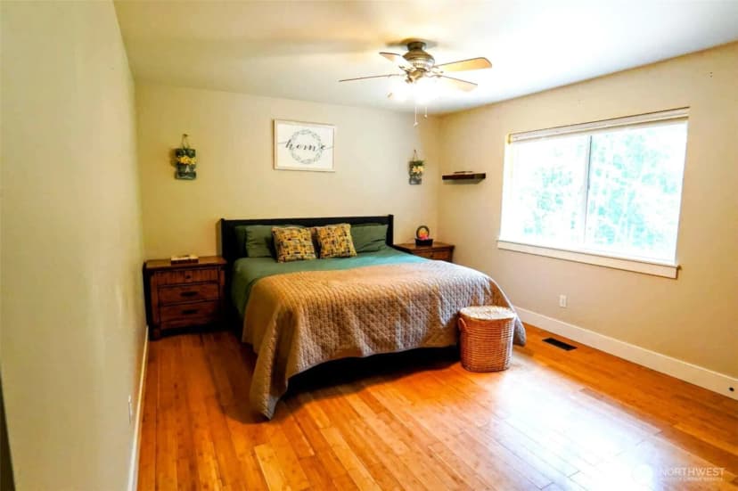 Property photo for 13704 Daybreak Place Nw, Silverdale photo 19